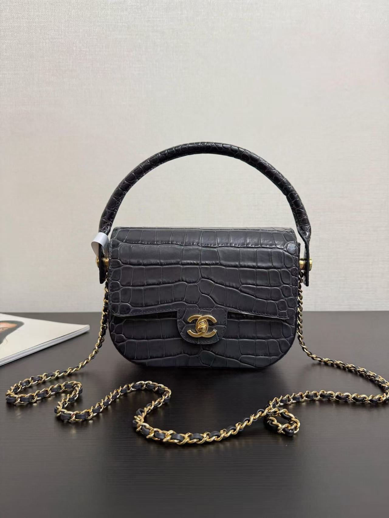 Chanel 2026 Crocodile Embossed Flap Bag 19.5cm Calfskin