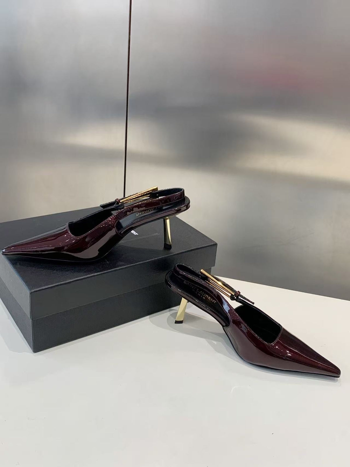 Saint Laurent 2026 Lee High-heeled Slingback Leather