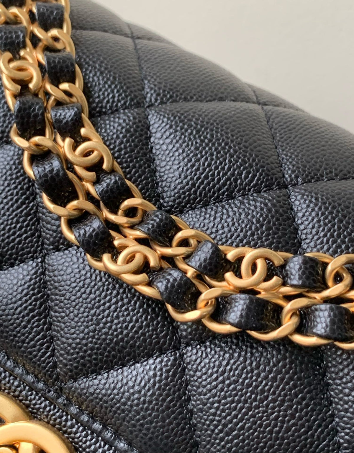 Chanel 2026 Quilted Bag 22cm Black Grained Calfskin