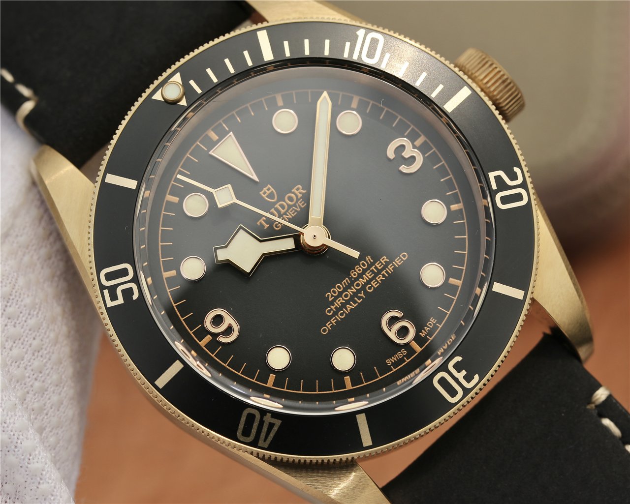 BLACK BAY DIVER 43MM BRONZE GREY DIAL