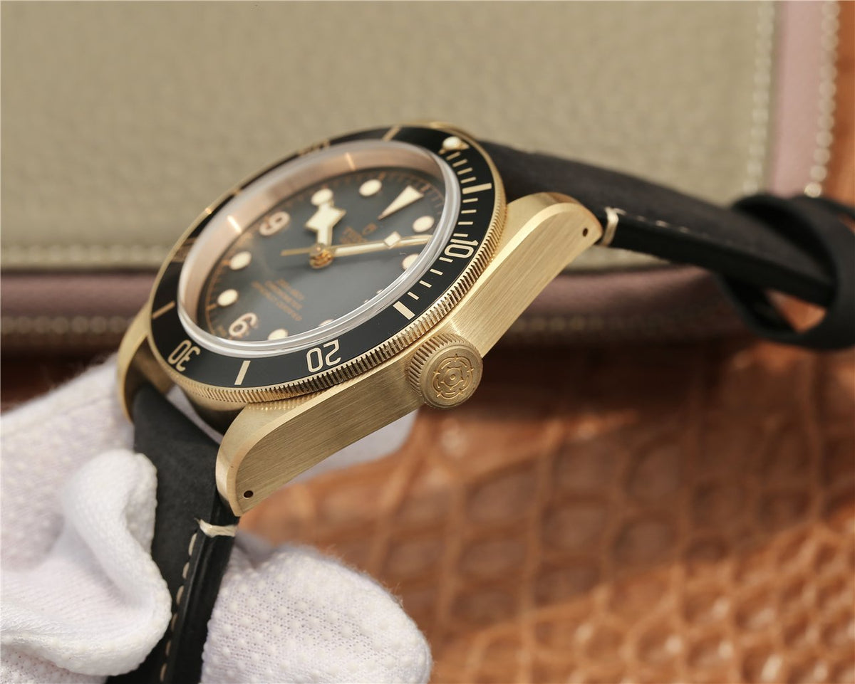 BLACK BAY DIVER 43MM BRONZE GREY DIAL