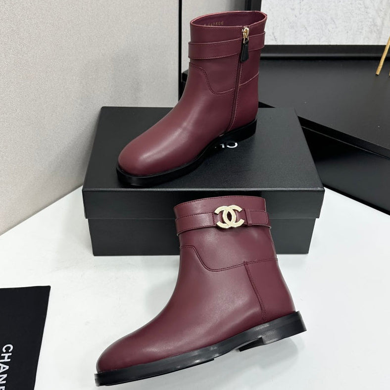 Chanel 2026 CC Logo Belted Boots Cowhide 985942