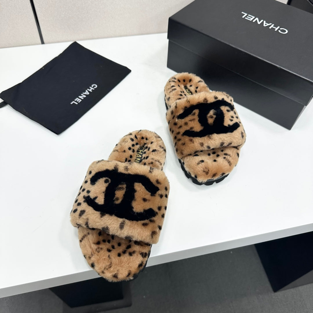 Chanel 2026 Furry Platfom Sandals Wool 985885