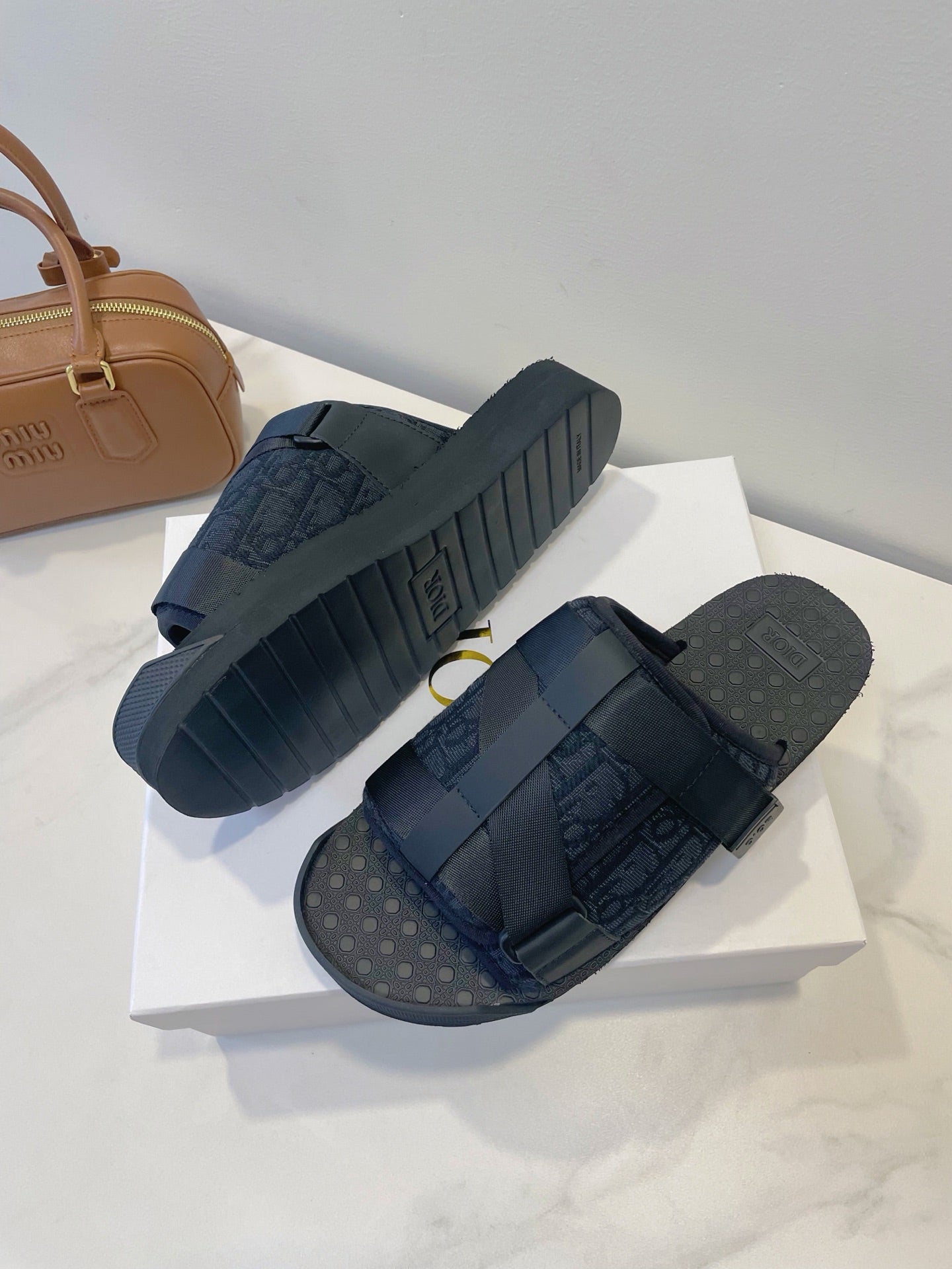 Dior 2026 Embroidered Sandals 30mm Fabric Rubber 890803