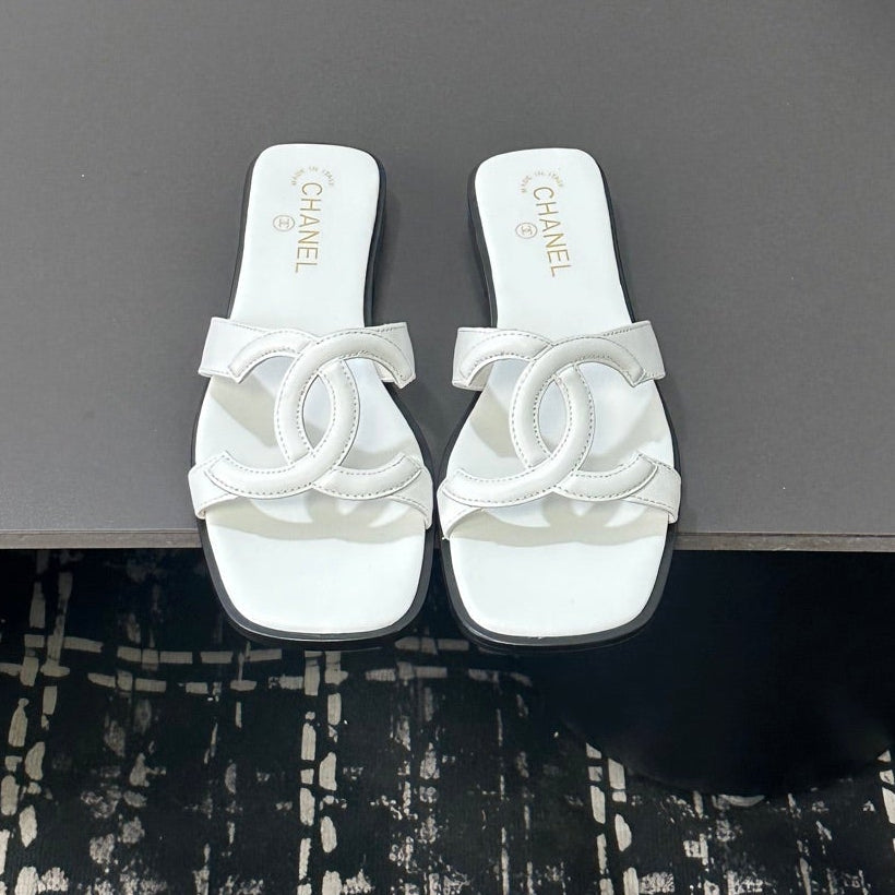 Chanel 2026 Double C Slipper Suede Lambskin 666875