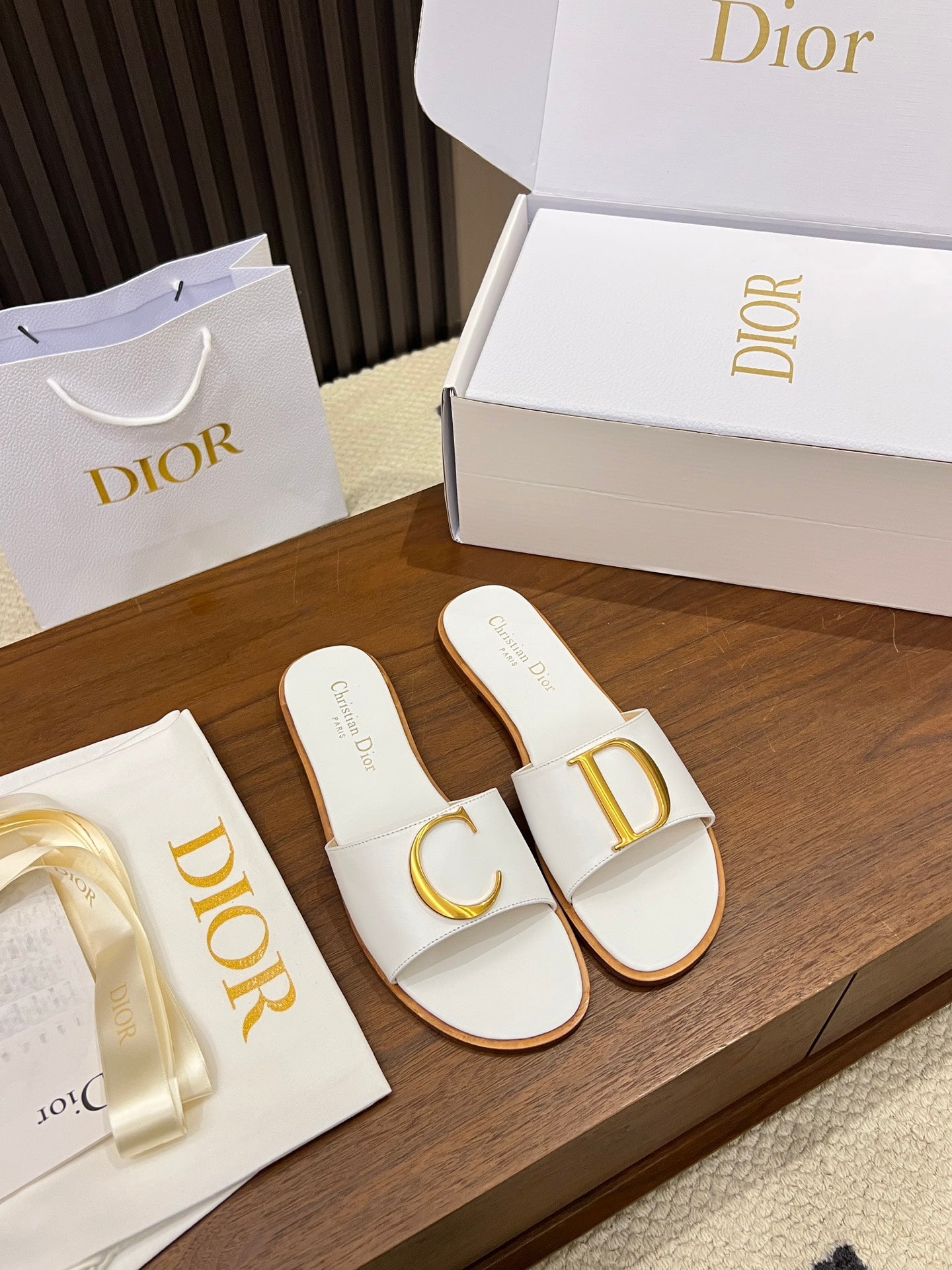 Dior 2026 Slipper Leather 904812