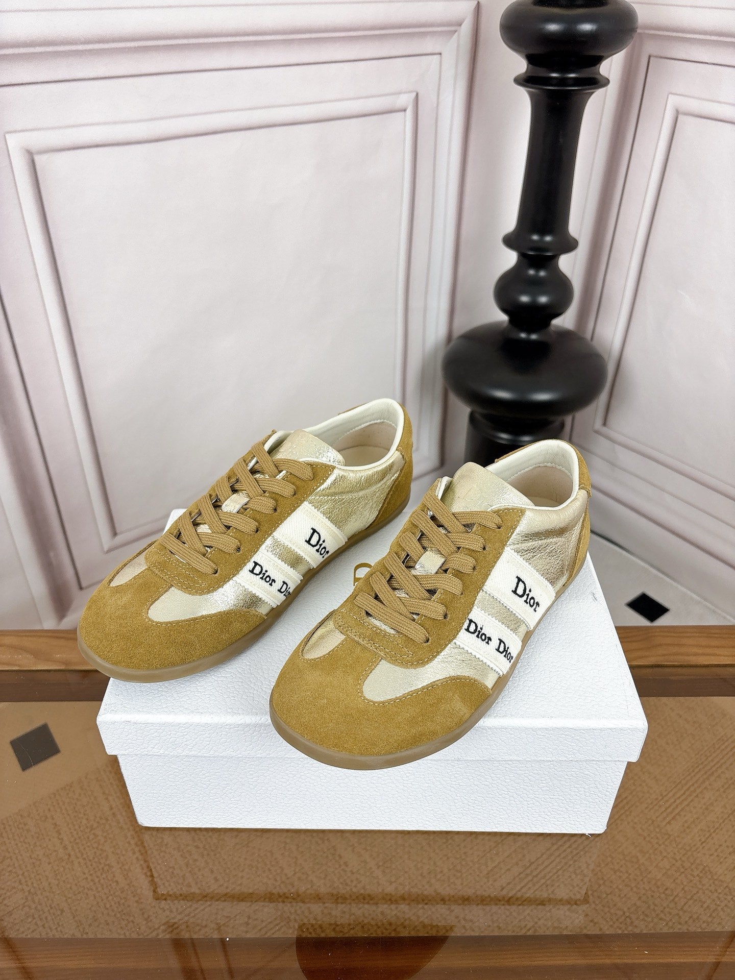Dior 2026 Sneakers Suede Leather 931862