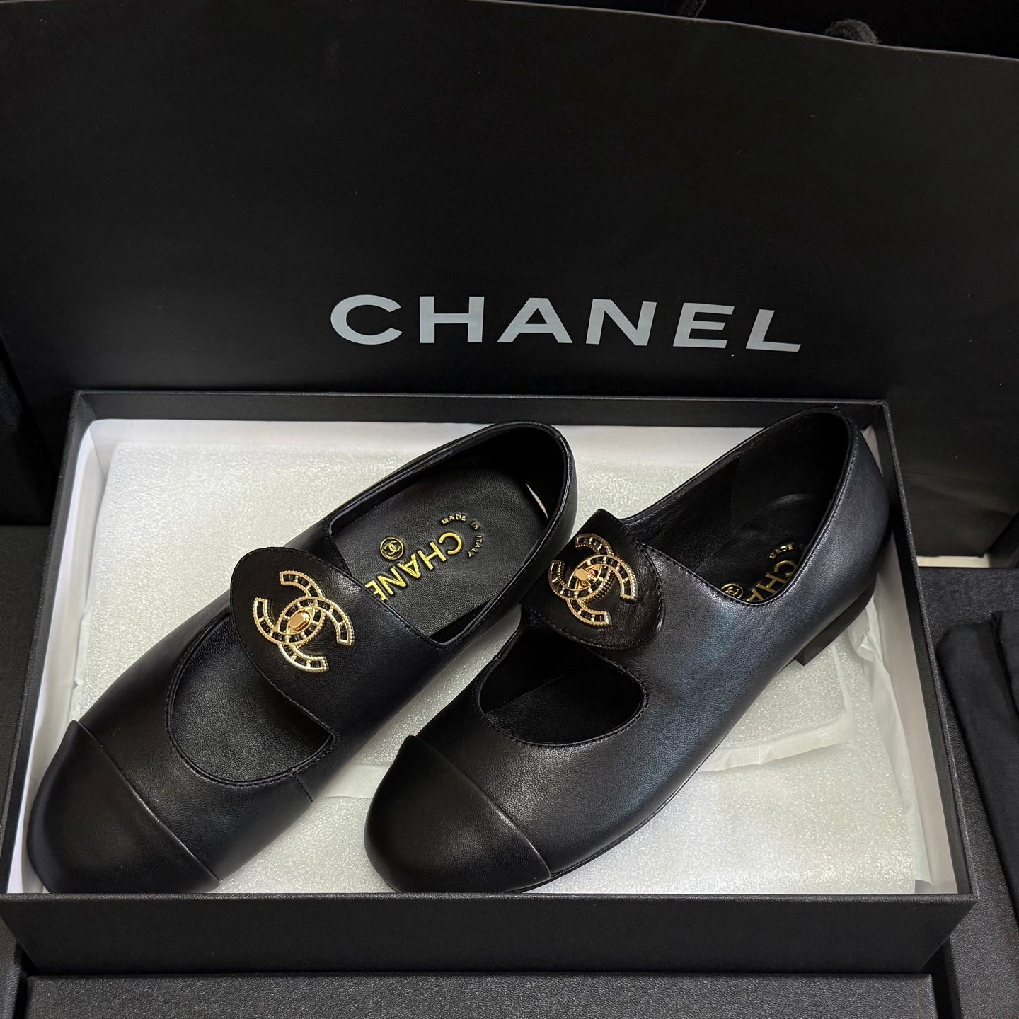 Chanel 2026 Ballet Flats Suede Leather 943016