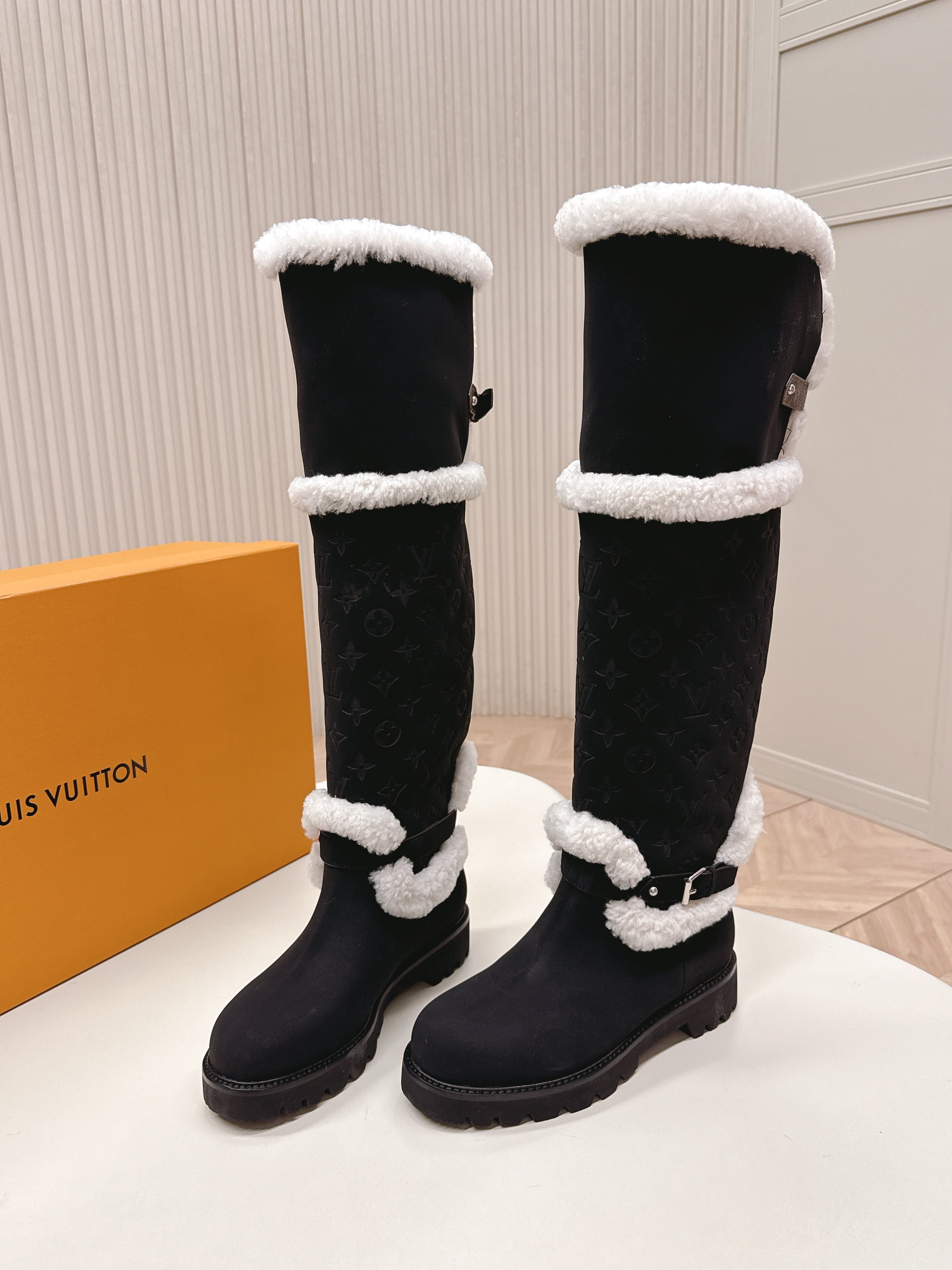 LV 2026 Territory Flat Thigh Boot Black White Nubuck Calf Leather 595433