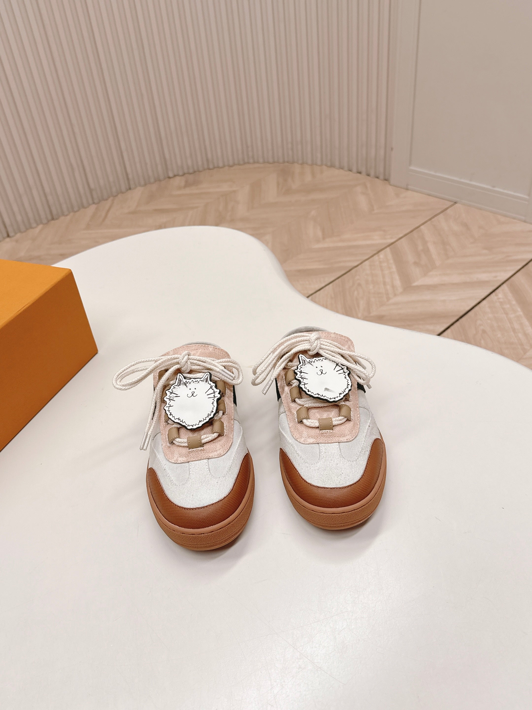 LV 2026 Lous Open Back Sneaker White Brown Canvas Leather 595416