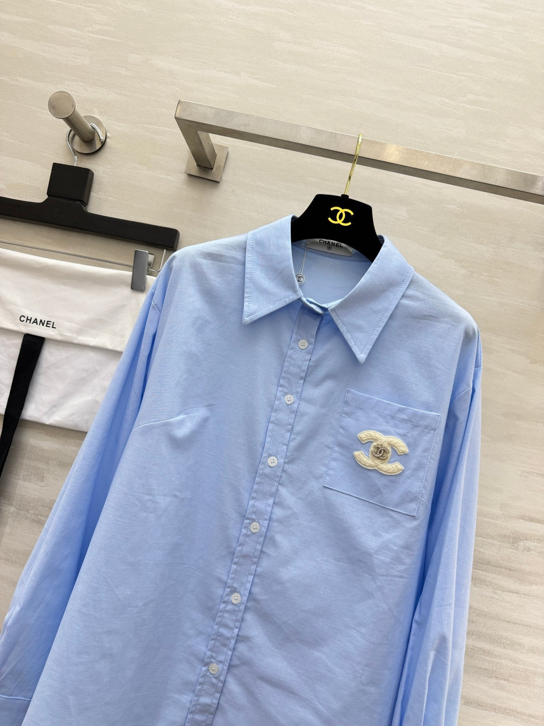 Chanel 2026 Shirt Three-Color Cotton 422142