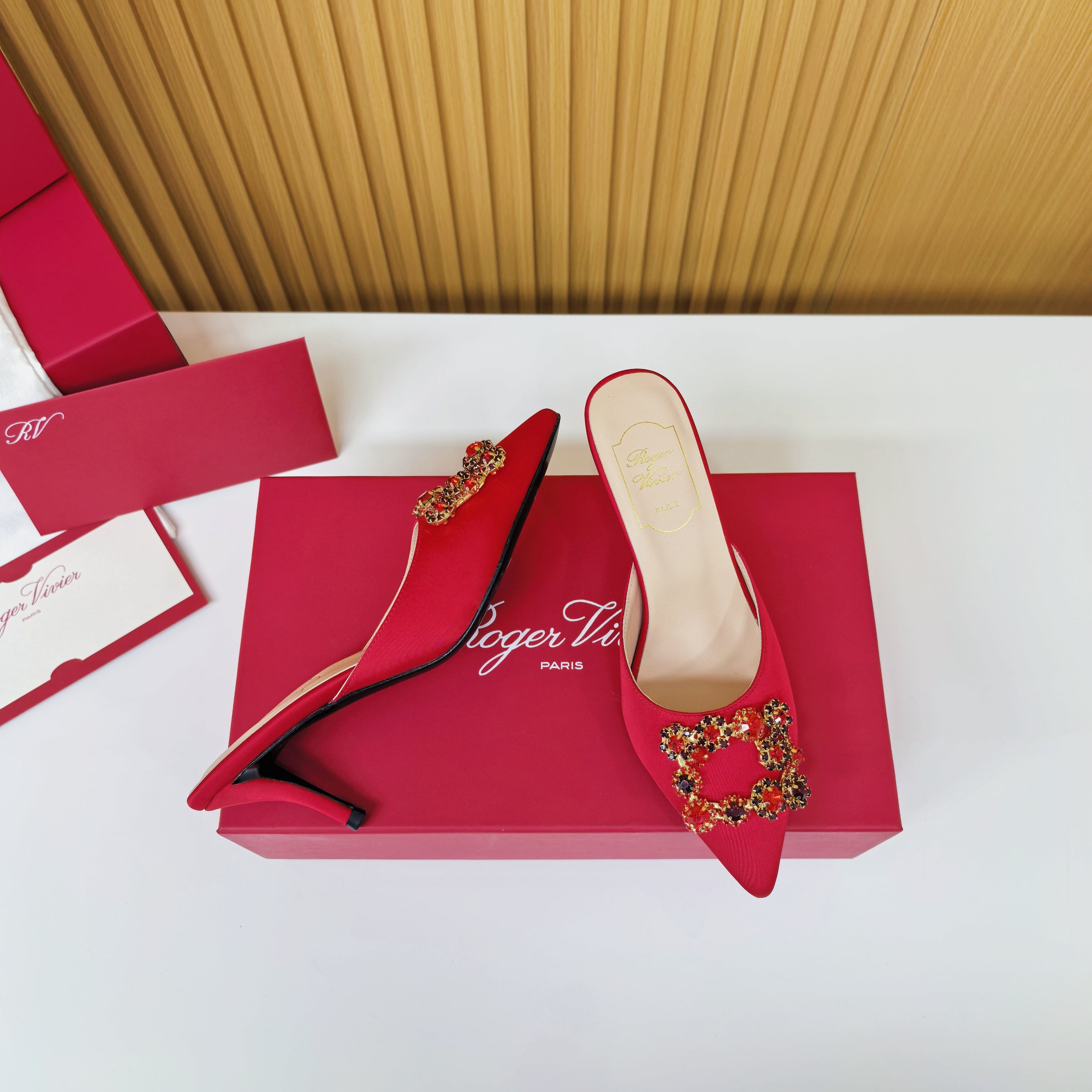 Viv Diamond Mules Red Silk 247391