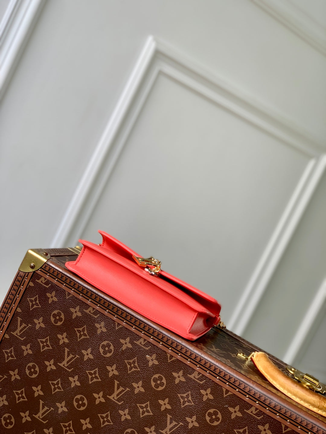 Wallet On Chain LV Bloom 20cm Red Calfskin 250363