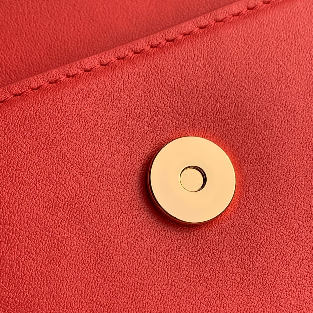 Wallet On Chain LV Bloom 20cm Red Calfskin 250363