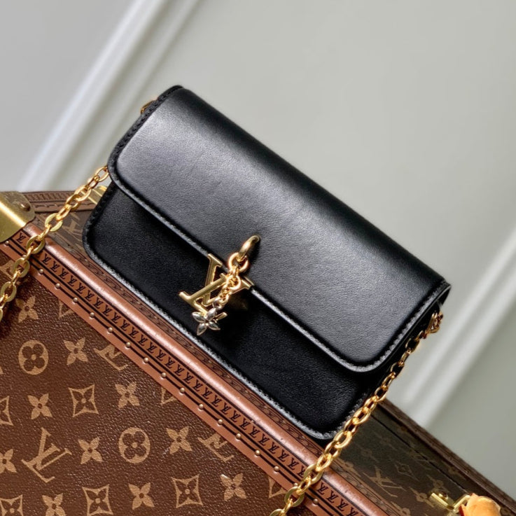 Wallet On Chain LV Bloom 20cm Black Calfskin 250365