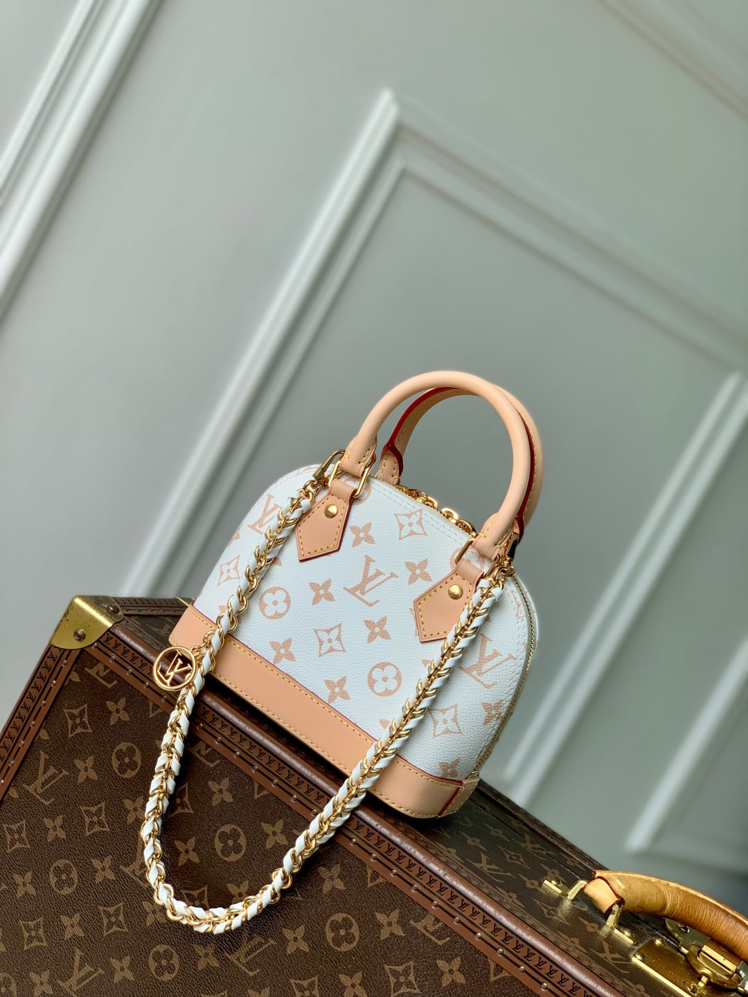 LV Alma Monogram Bag 19.5cm White Beige Leather Canvas 337567