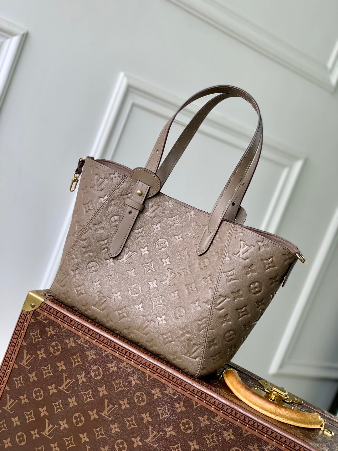 LV 2025 Louis Vuitton All In One MM Bag 40cm Gray Monogram Empreinte Leather 343619