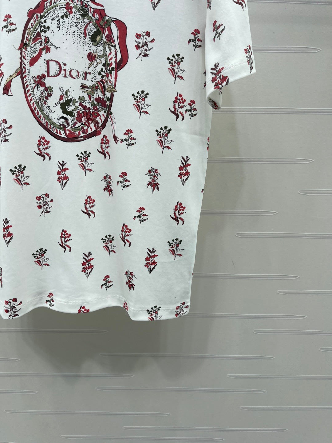 Dior 2026 Red Flower T-shirt White Cotton 136324