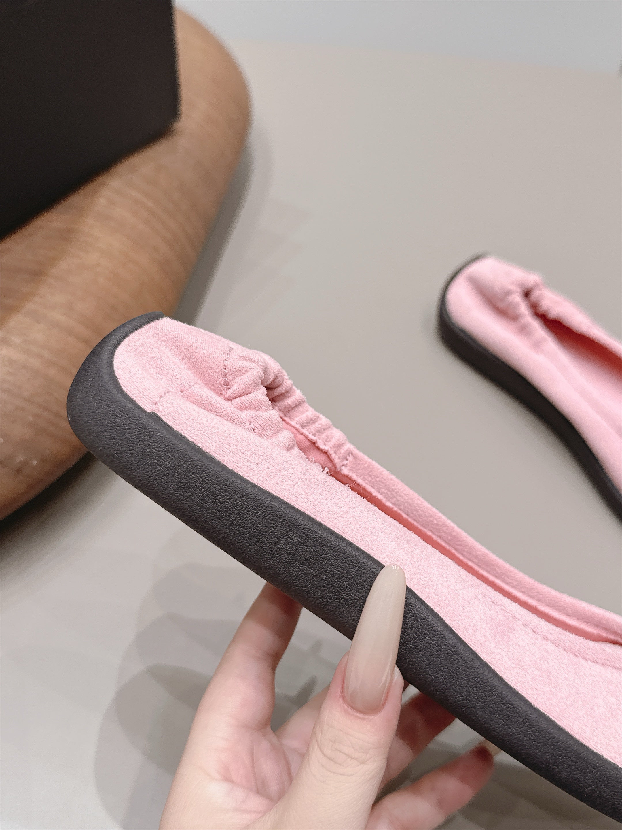 Chanel 2026 Round-Toe Wrinkled Ballet Flat Suede 976100
