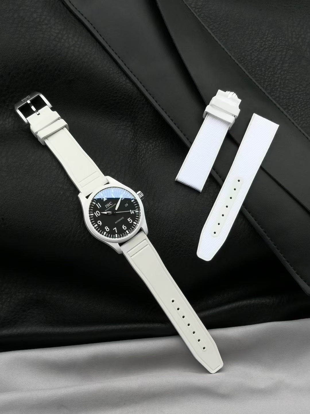 IWC Pilot 41mm Black Dial White Steel Case Rubber Strap