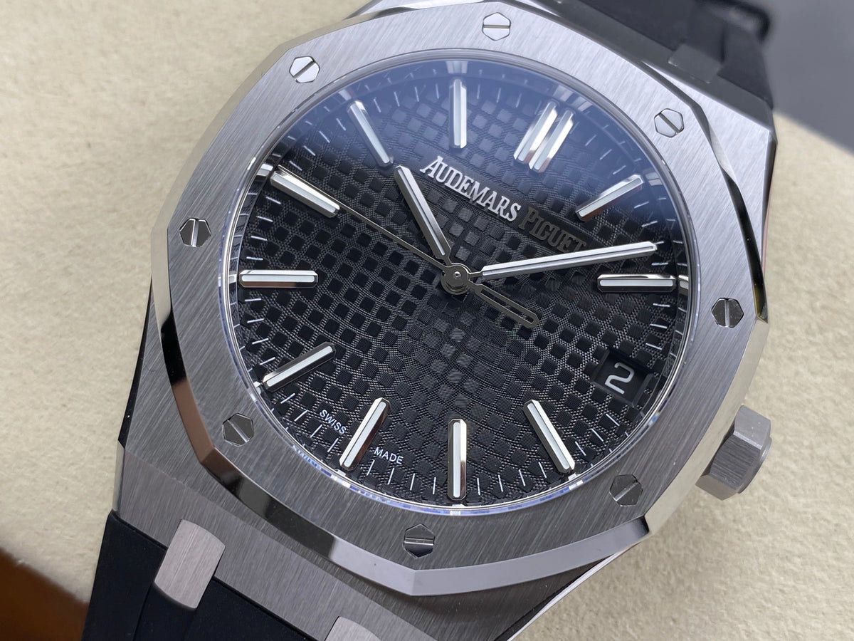 Audemars Piguet Royal Oak Selfwinding 41mm 15510 Black Dial Rubber Strap