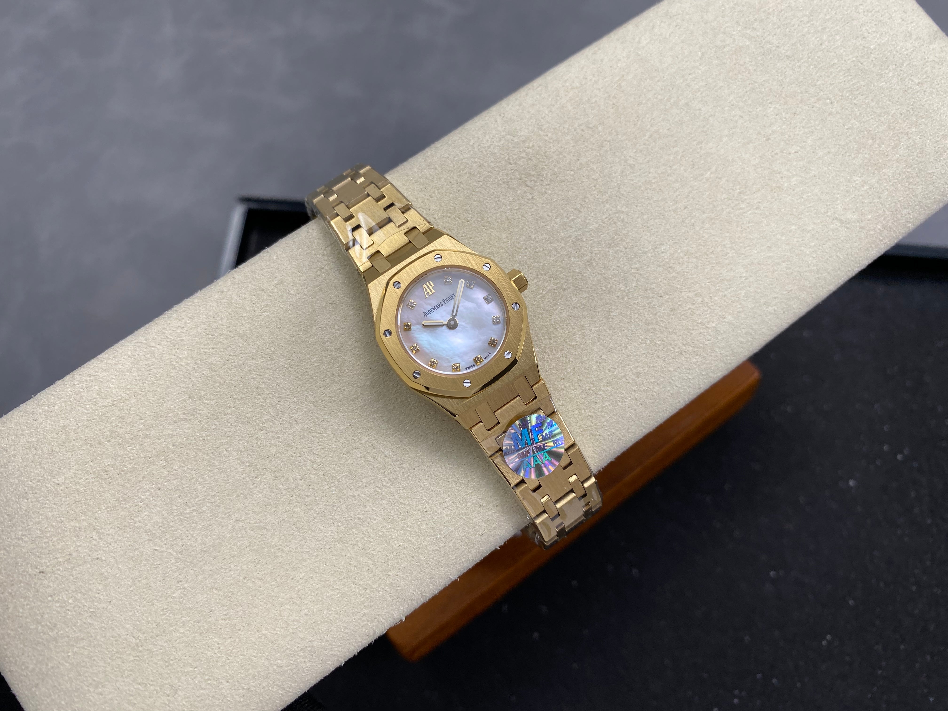 Audemars Piguet Royal Oak Lady 23mm Gold Case Mop Dial