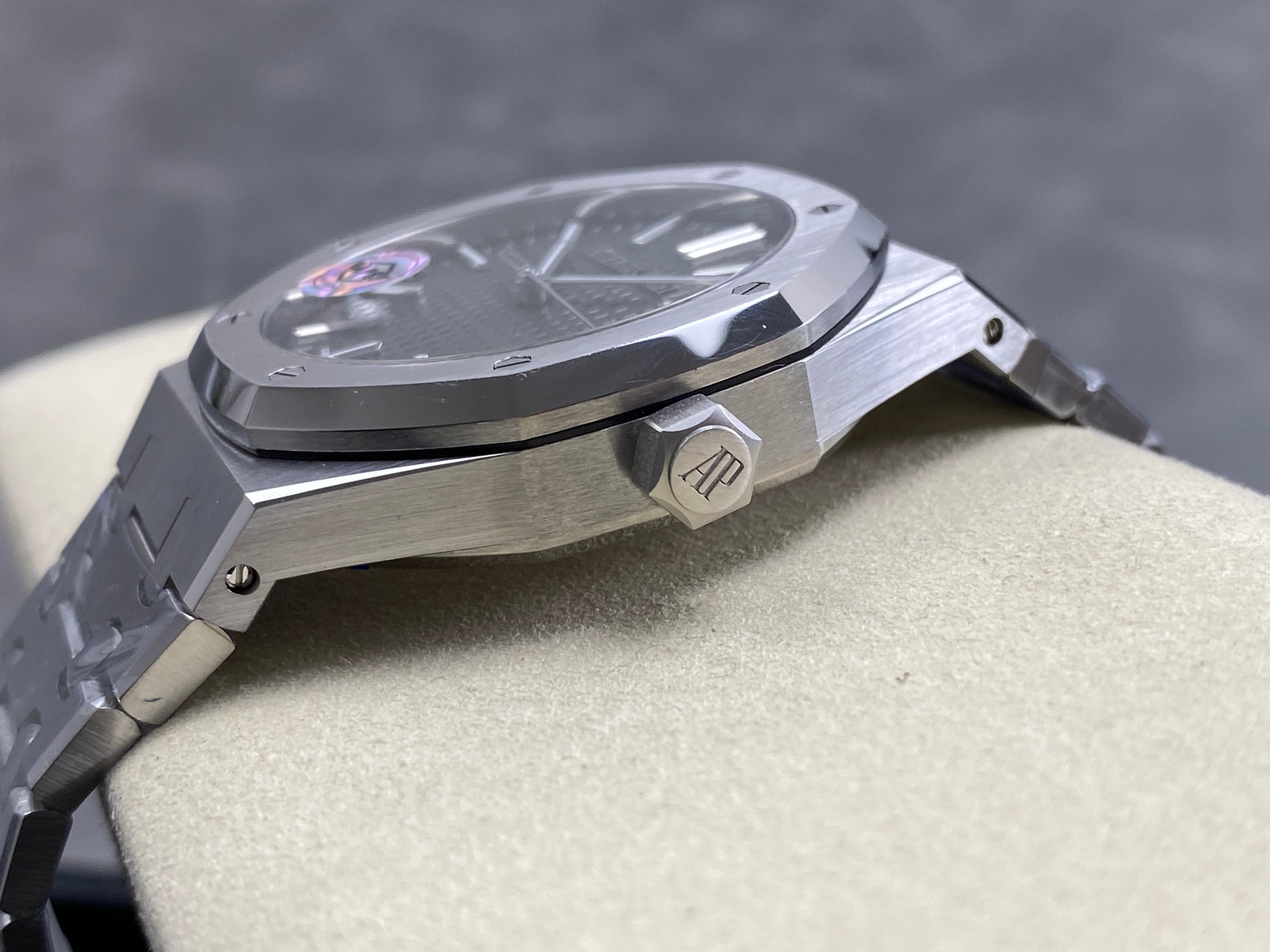 Audemars Piguet Royal Oak Selfwinding 41mm 15510 White Dial