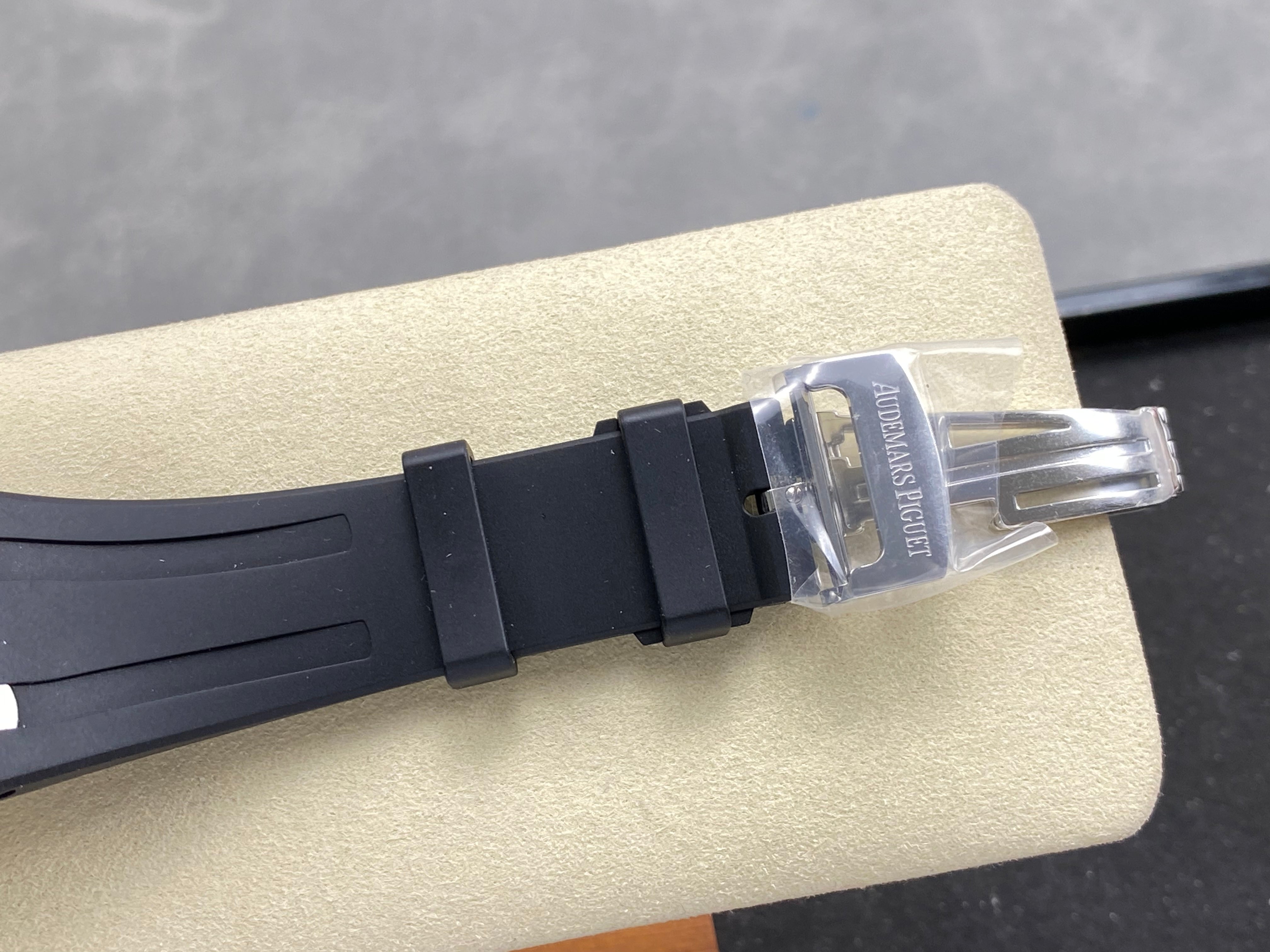 Audemars Piguet Royal Oak Chronograph 41mm Steel Case Black Dial