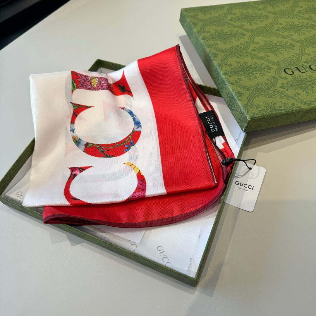 GG Signature Floral Scarf 90CM  White Red Twill Silk 280694