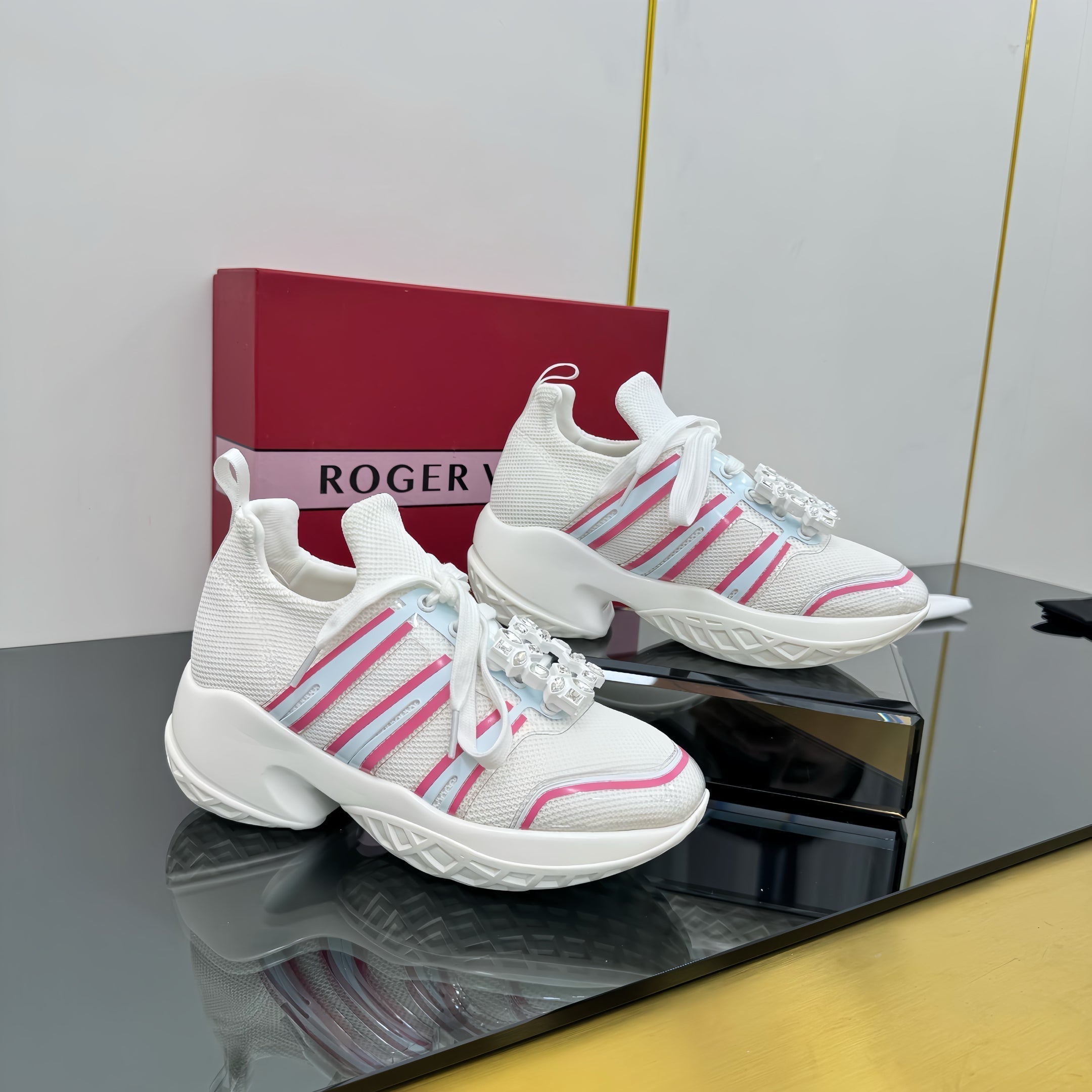 Viv 25 Motor Sneaker White Special Mesh 250500