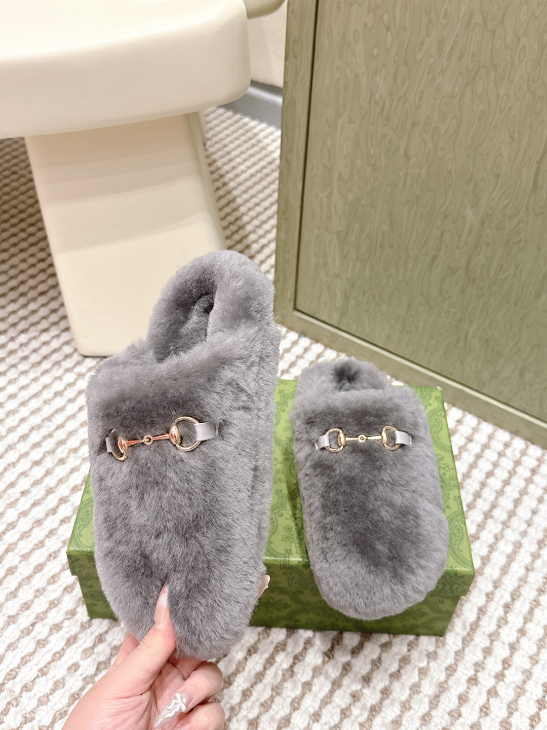 GG 26ss Loafers Rhinestones Gray Wool 612028