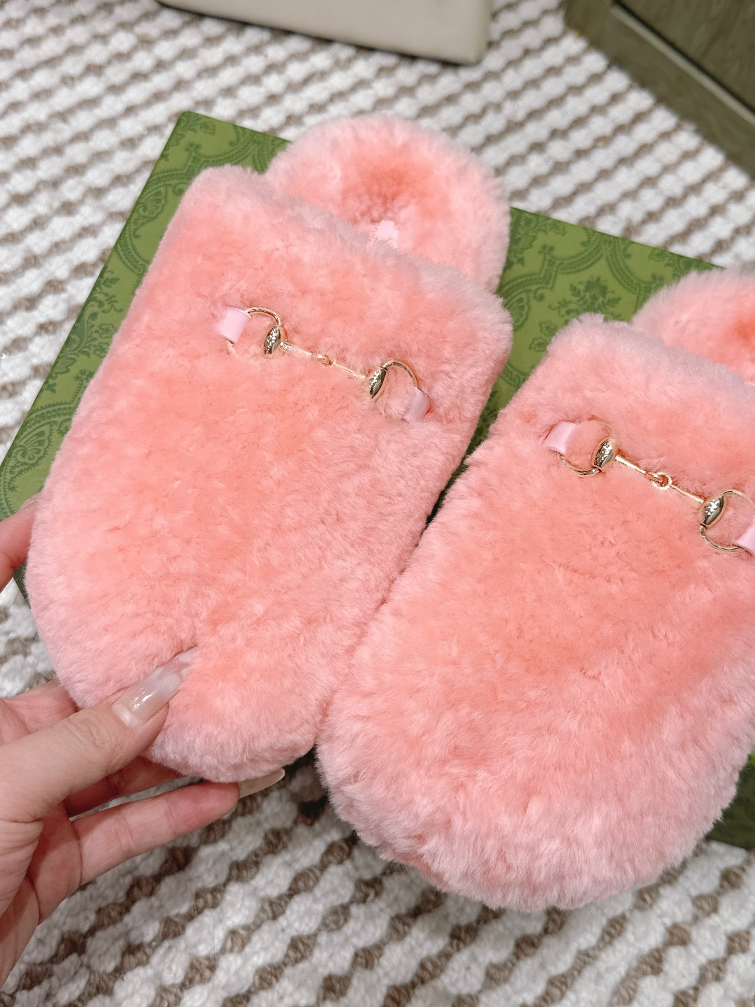 GG 26ss Loafers Rhinestones Pink Wool 612029