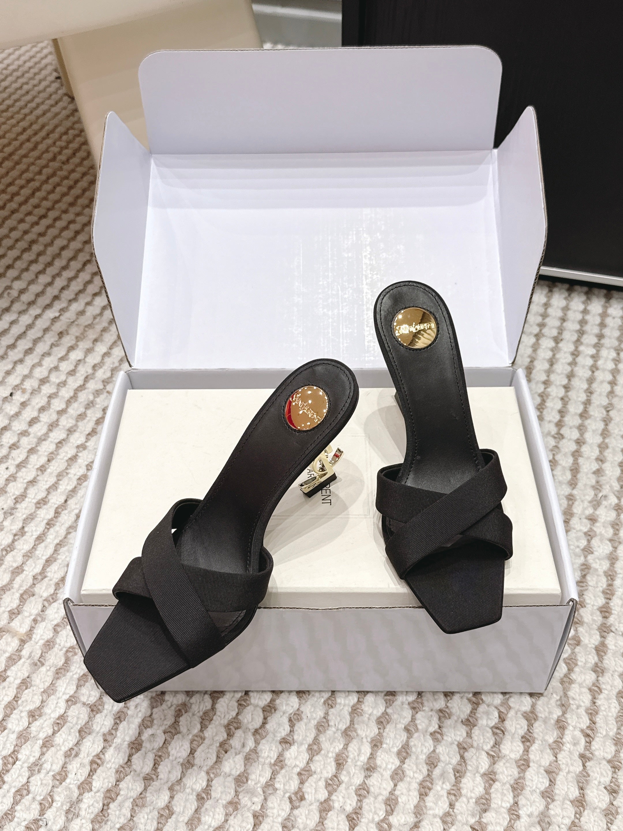 YSL 26ss High-Heeled Mules 85 Black Satin Fabric 660676