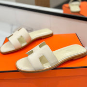 HM Oran Sandal Pearl Ivory Cowhide 294853