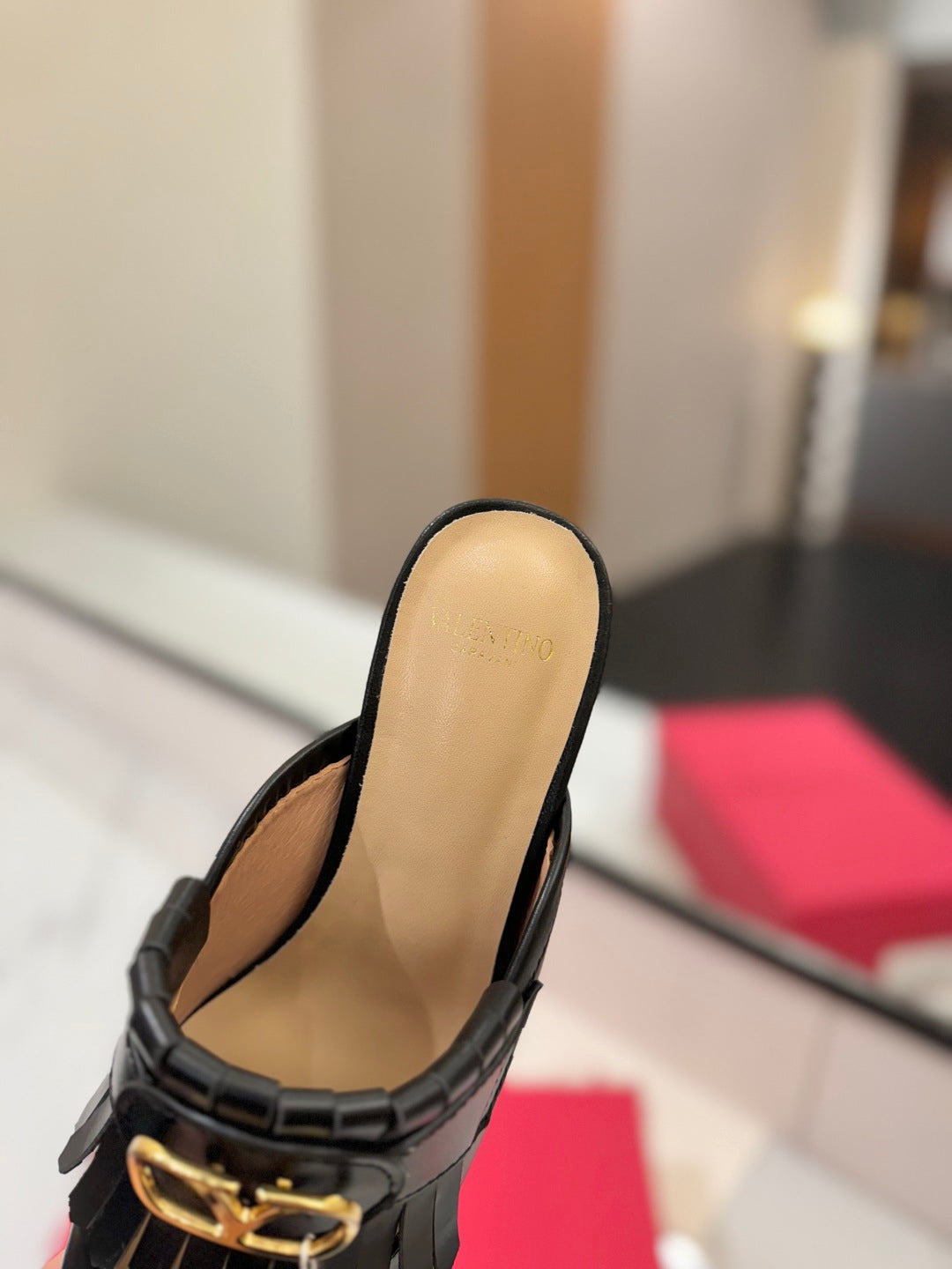 VT 2025 Signature Heeled Mule Black Calf Leather 295079