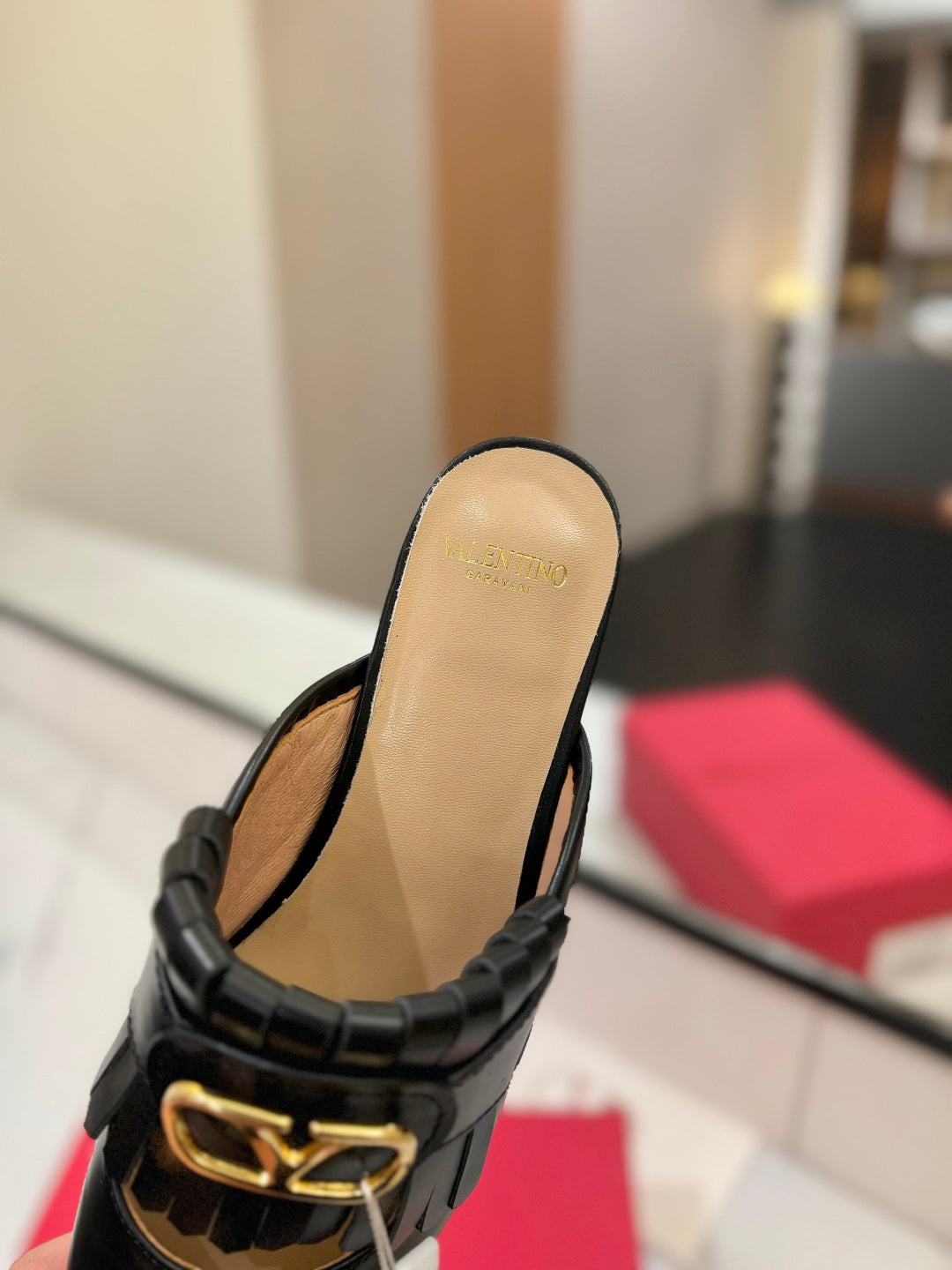 VT 2025 Signature Mule Black Calf Leather 295083