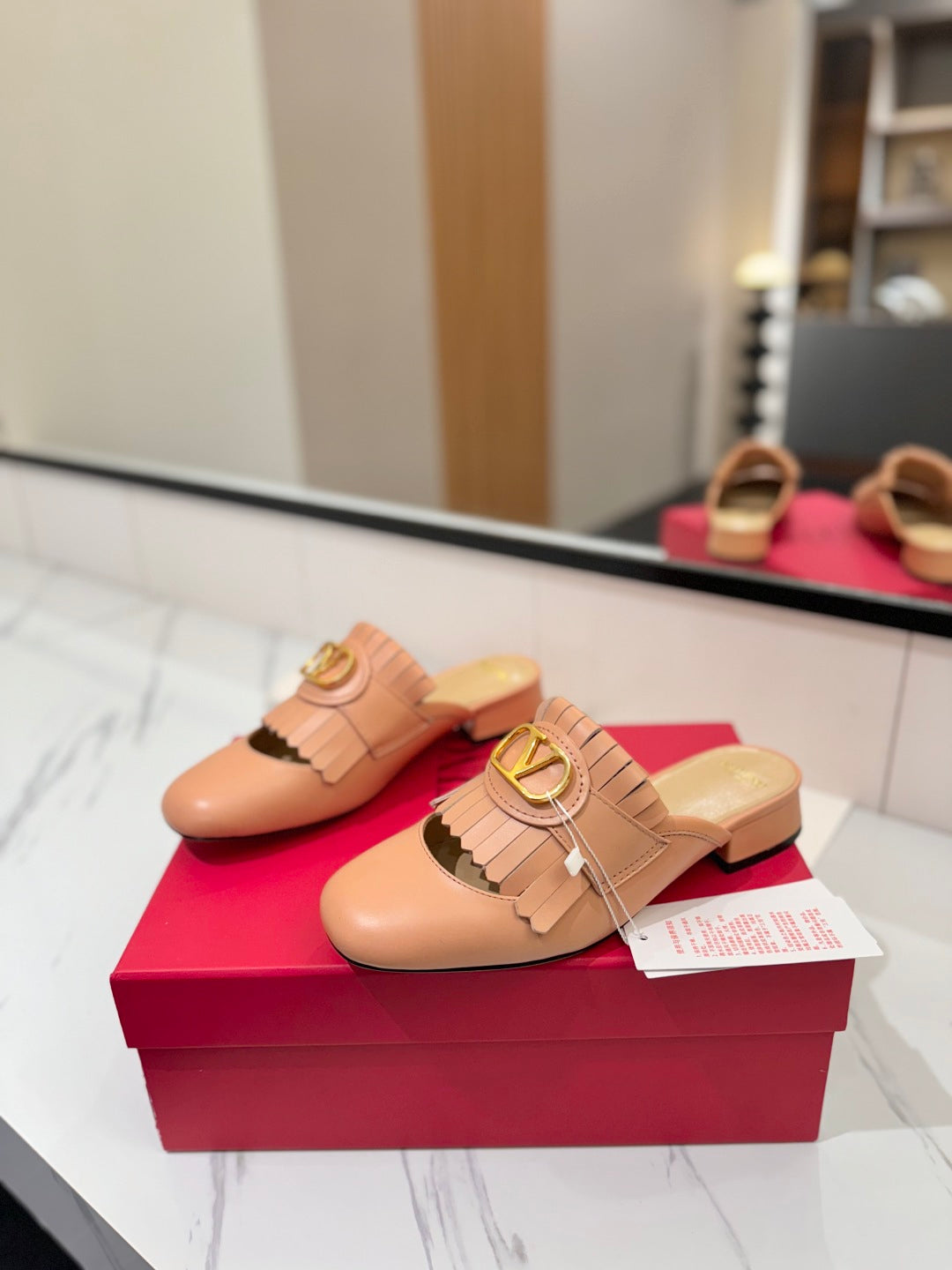 VT 2025 Signature Mule Cantaloupe Calf Leather 295085