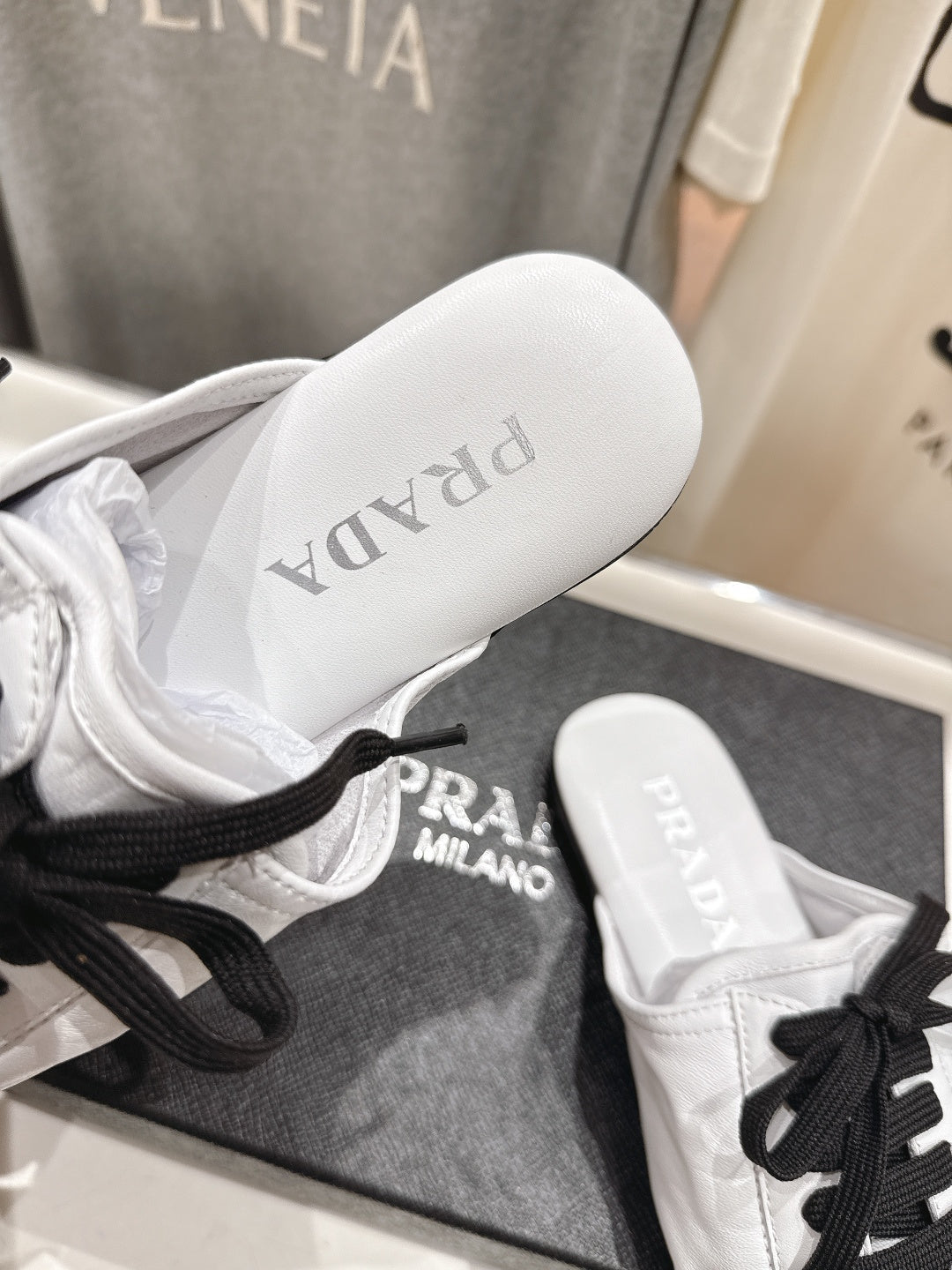 Prada 25s mule white sheepskin 535500