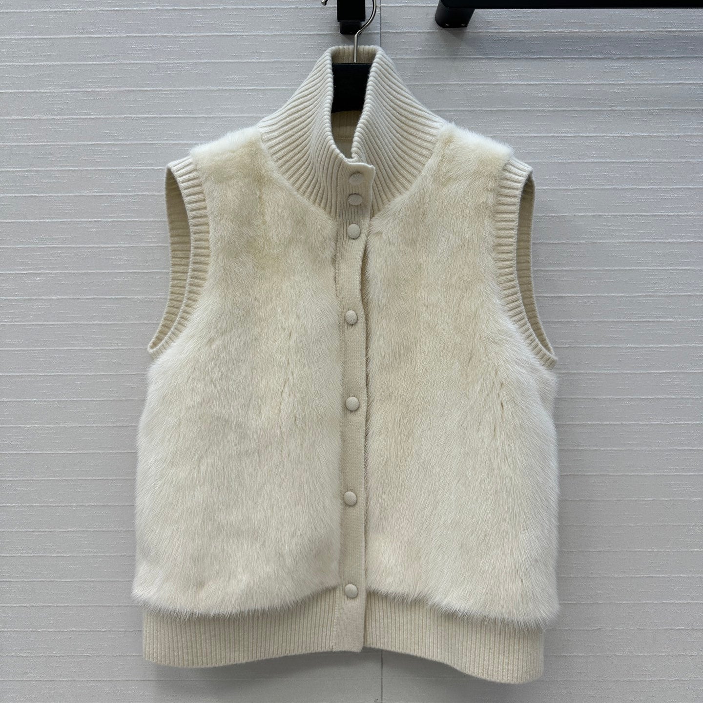 LP 25 Vest White Fur Cashmere 303355