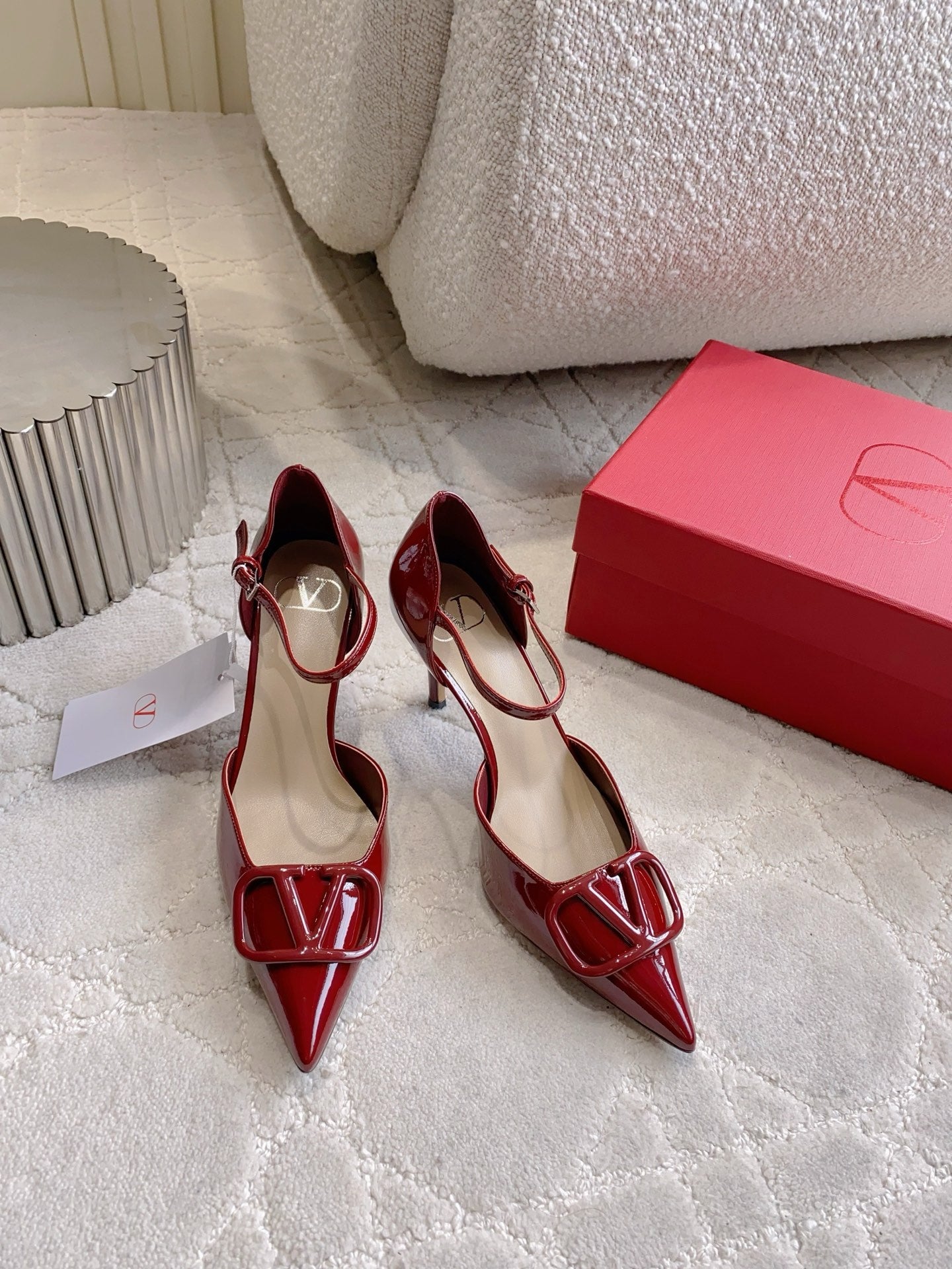 VT 26s Mary Jane Sandals 75 Patent Leather 724384