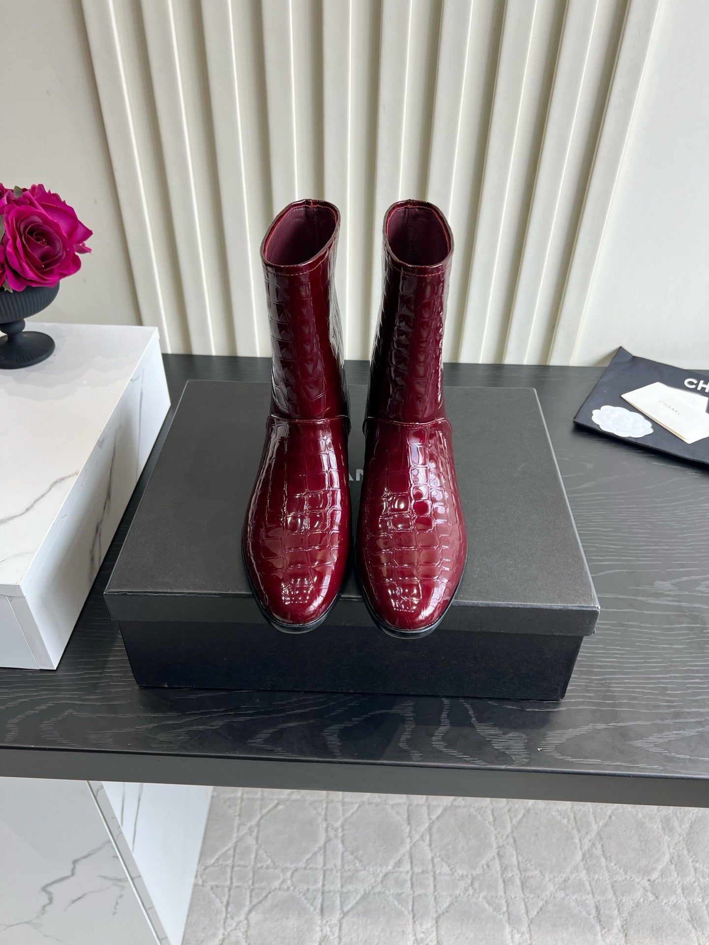 Chanel 2026 Métiers D'art Ankle Boots Cowhide 977427