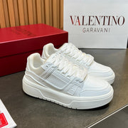VT 25S Couple Sneakers White Calfskin 563117