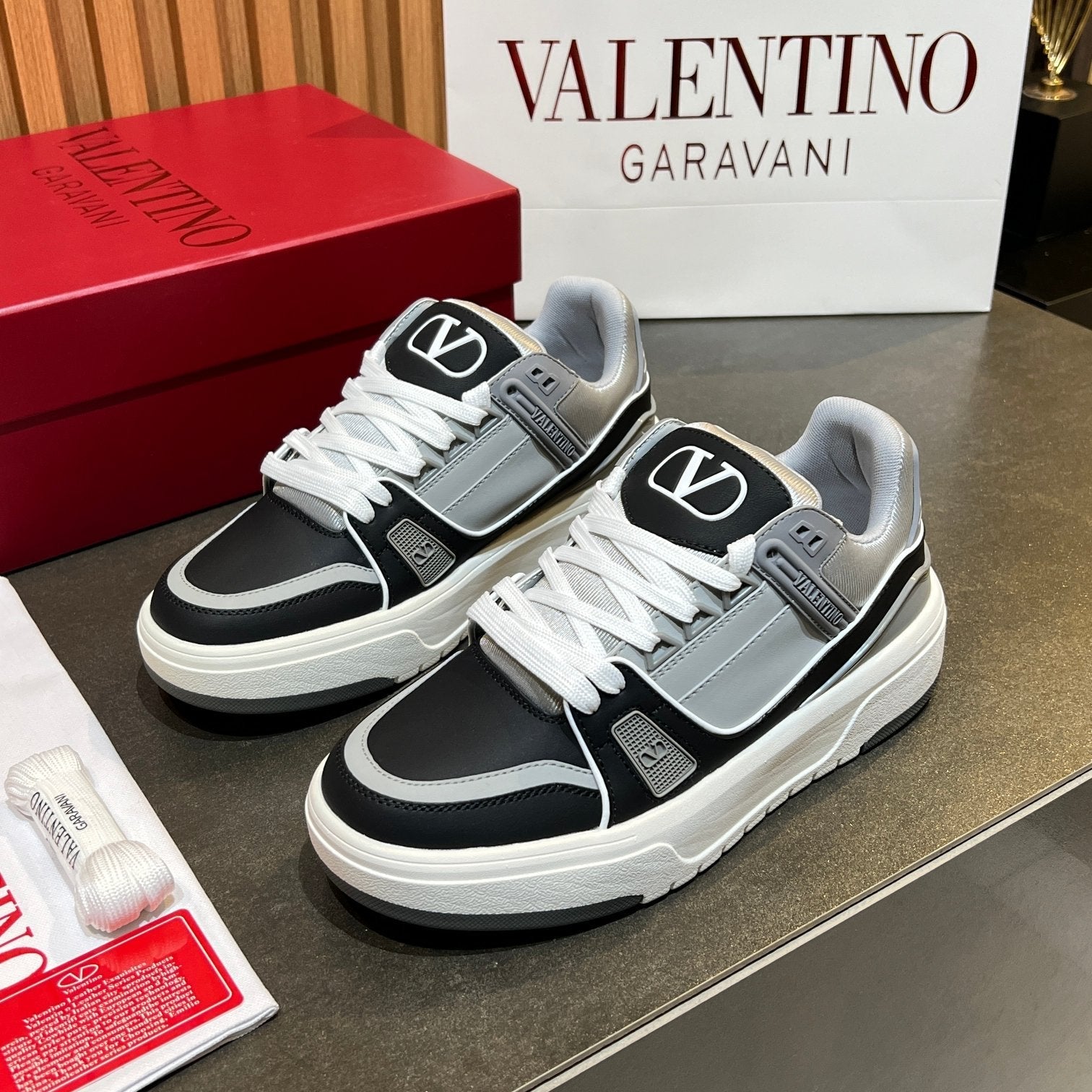 VT 25S Couple Sneakers Black Gray Calfskin 563119