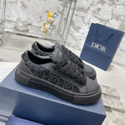 CD B33 Sneaker 30mm In Black Calfskin 100668