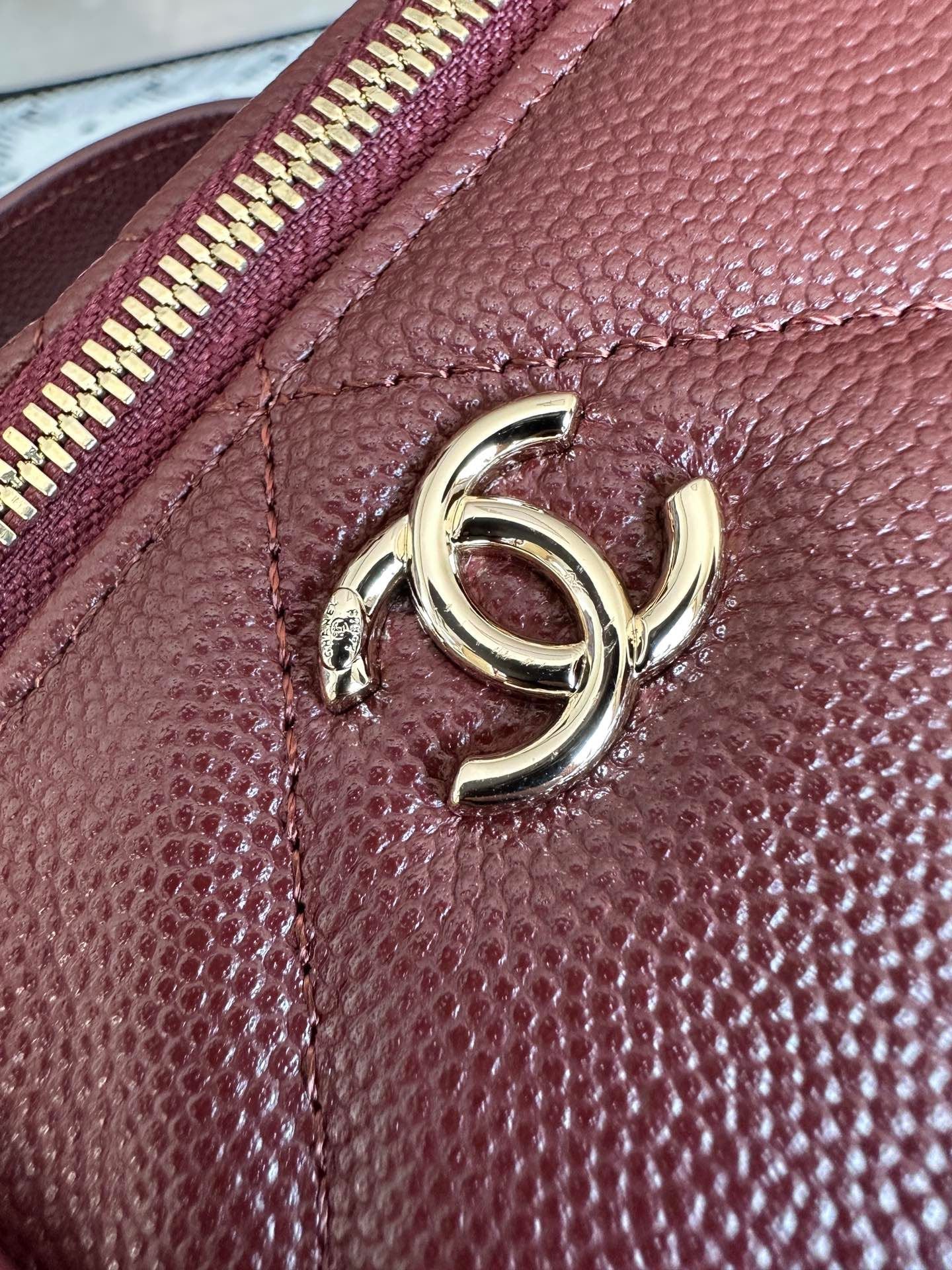 Chanel 2025 Vanity 17cm Bag Burgundy Caviar Leather 320301
