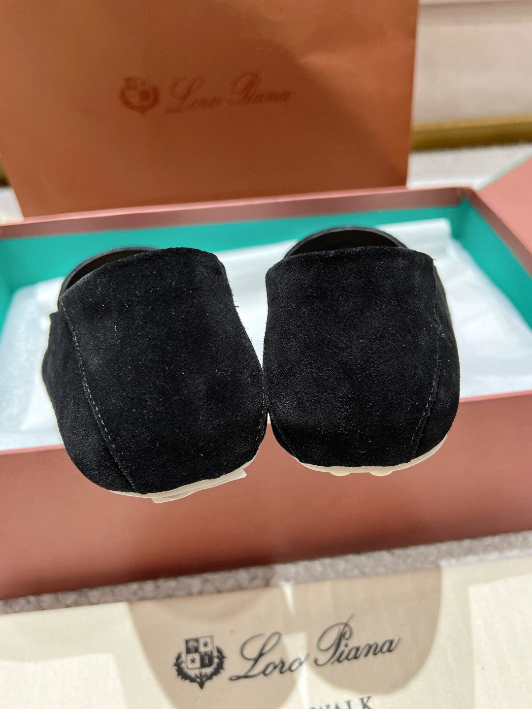 LP Dot sole walk mocassin Black Suede 215000