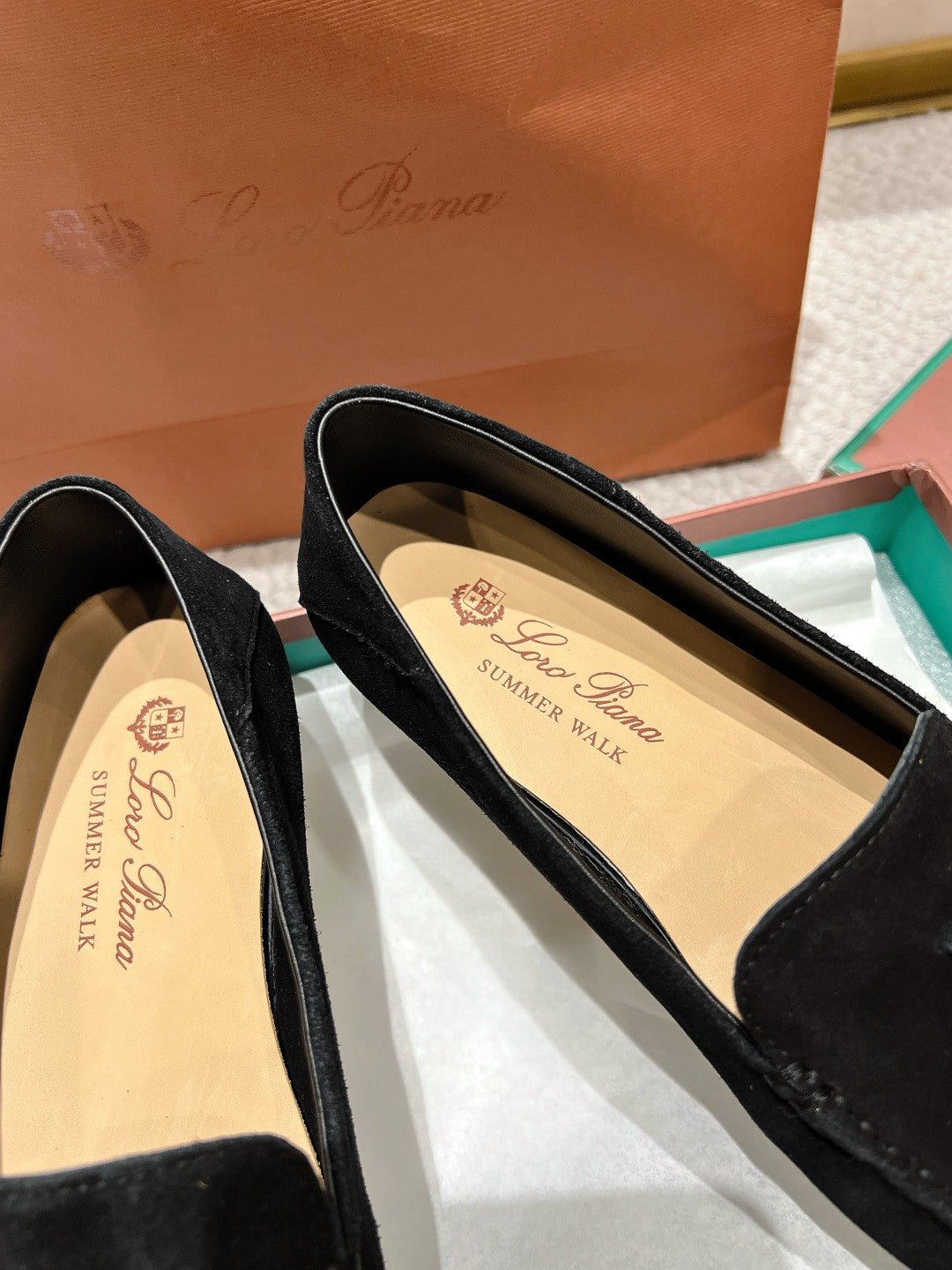 LP Dot sole walk mocassin Black Suede 215000