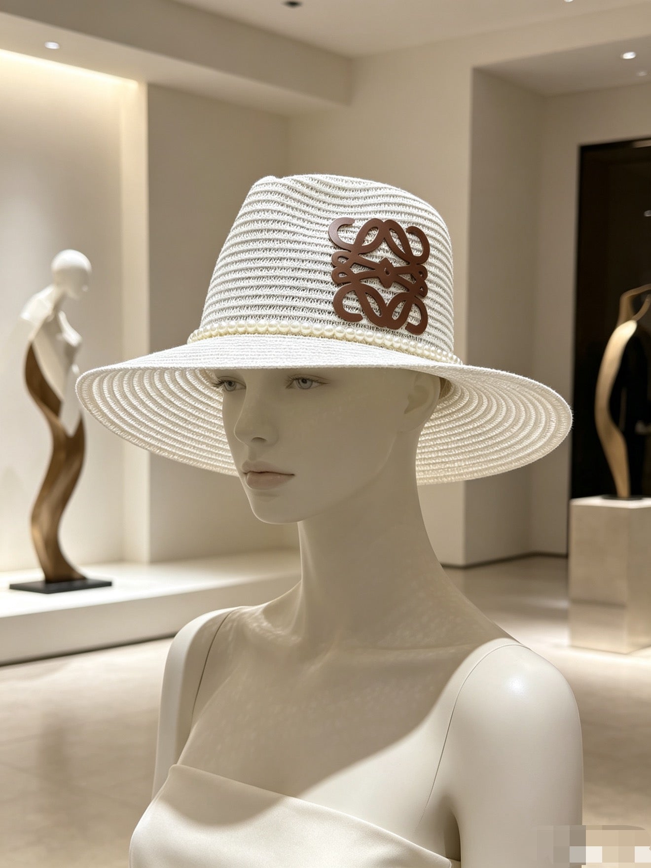 Loewe Straw Hat With Pearl and Logo 280797