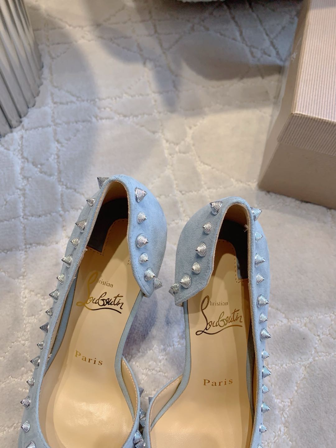 CL  Irishell 85 Studded d'Orsay Pumps Light Sky Blue Suede 177128
