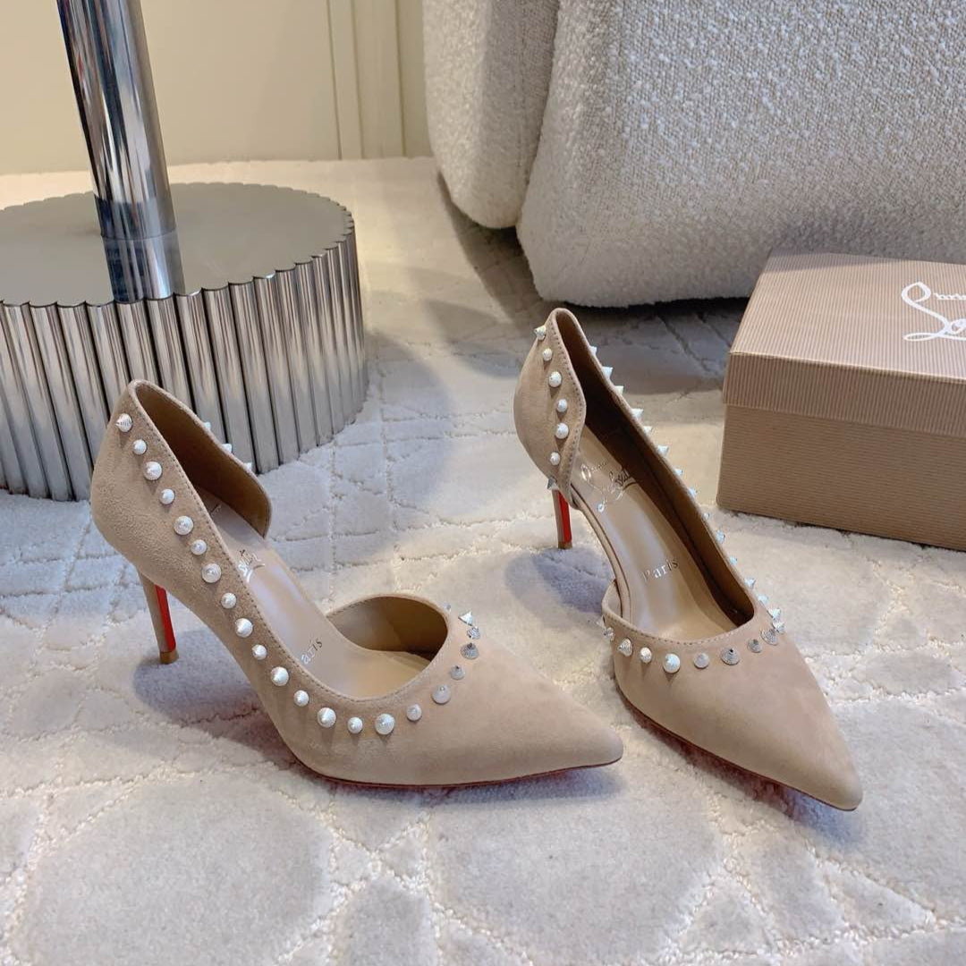CL  Irishell 85 Studded d'Orsay Pumps Cream Suede 177131